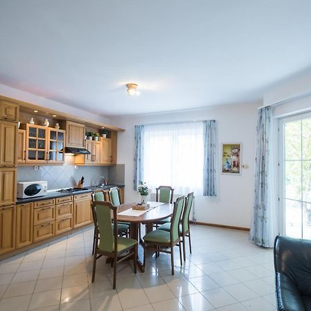 Gyorfi Apartmanhaz Zamárdi Exteriör bild