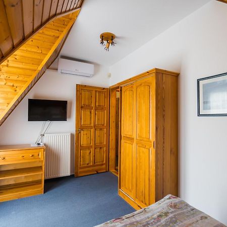 Gyorfi Apartmanhaz Zamárdi Exteriör bild