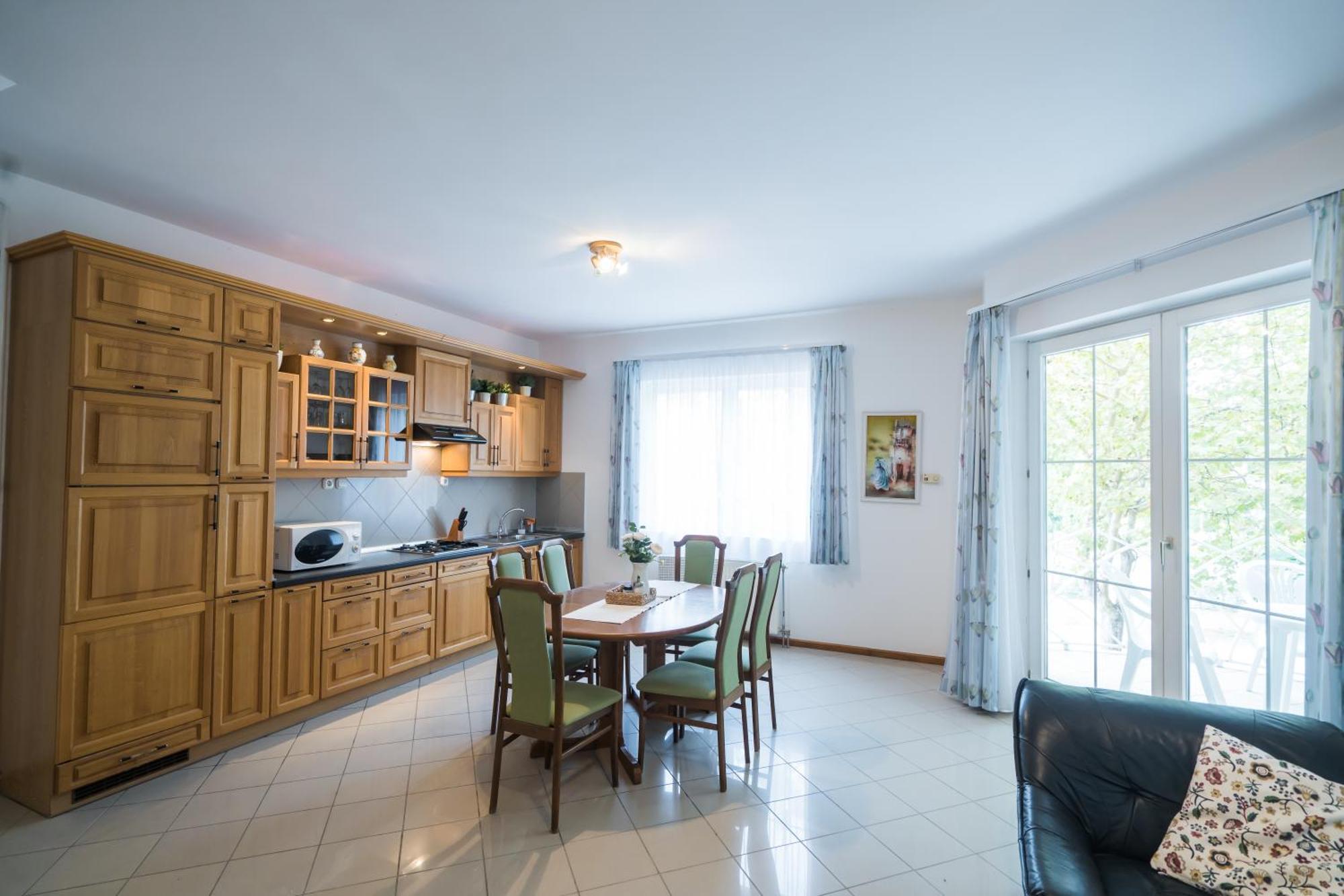 Gyorfi Apartmanhaz Zamárdi Exteriör bild