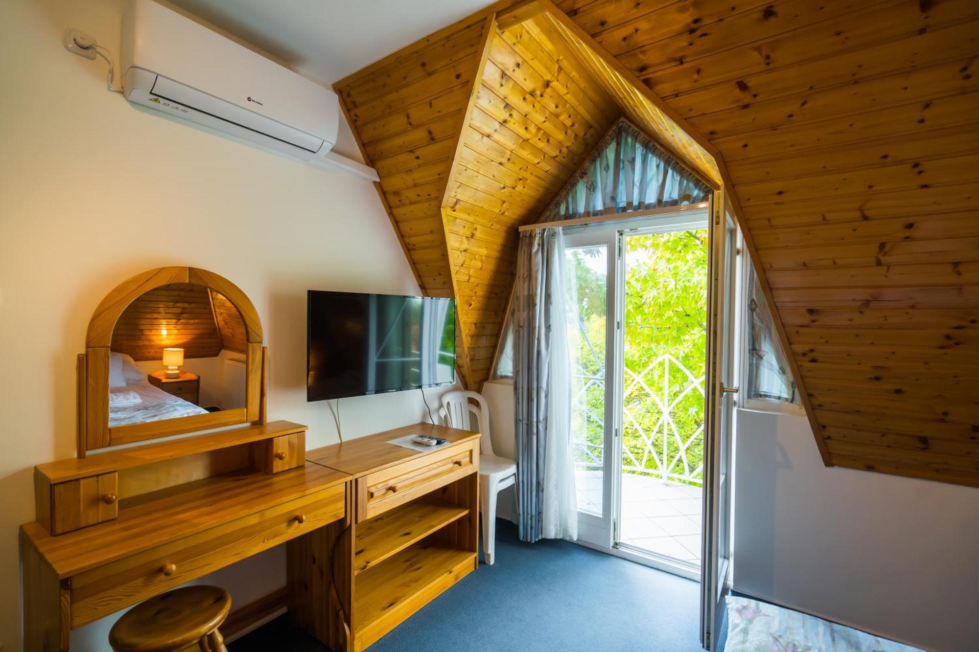 Gyorfi Apartmanhaz Zamárdi Exteriör bild