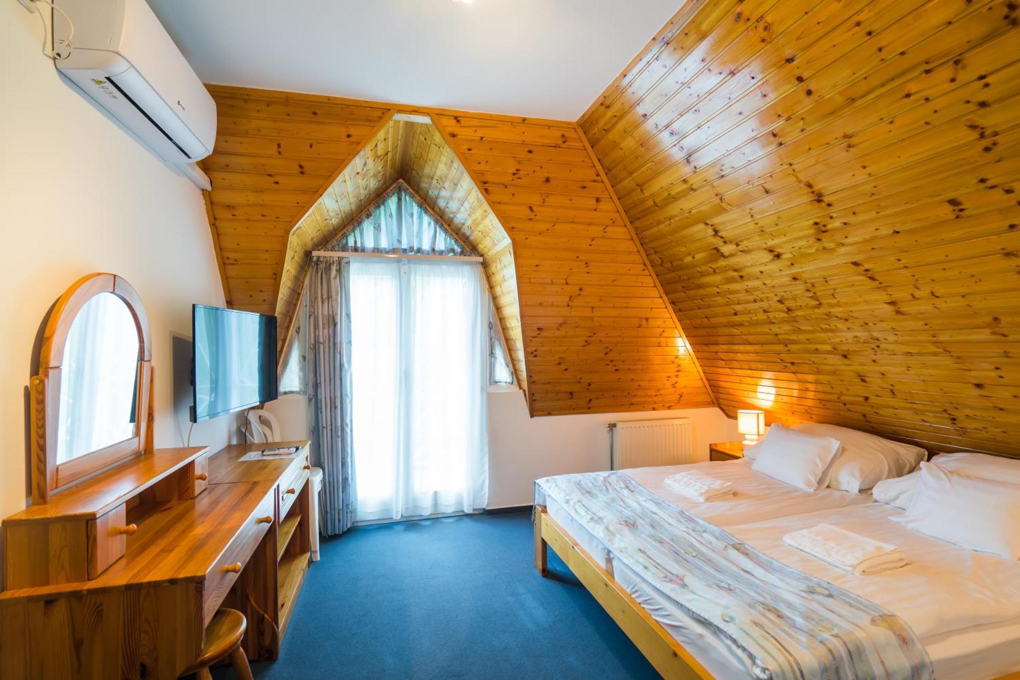 Gyorfi Apartmanhaz Zamárdi Exteriör bild