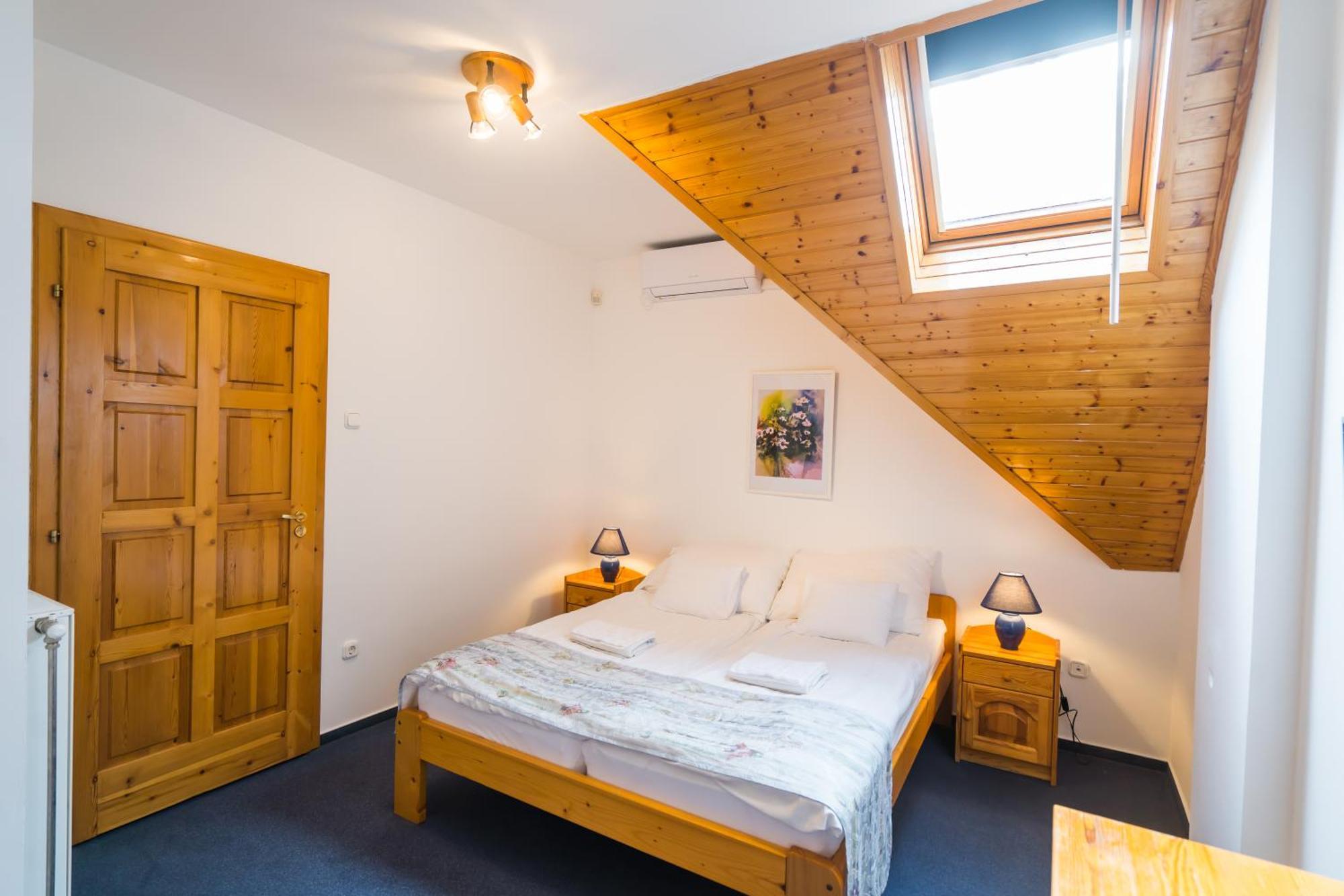 Gyorfi Apartmanhaz Zamárdi Exteriör bild