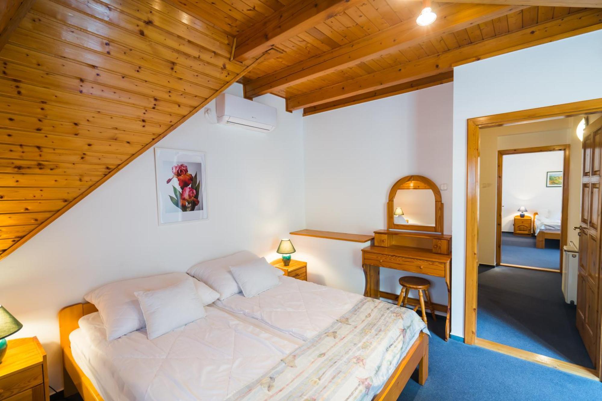 Gyorfi Apartmanhaz Zamárdi Exteriör bild