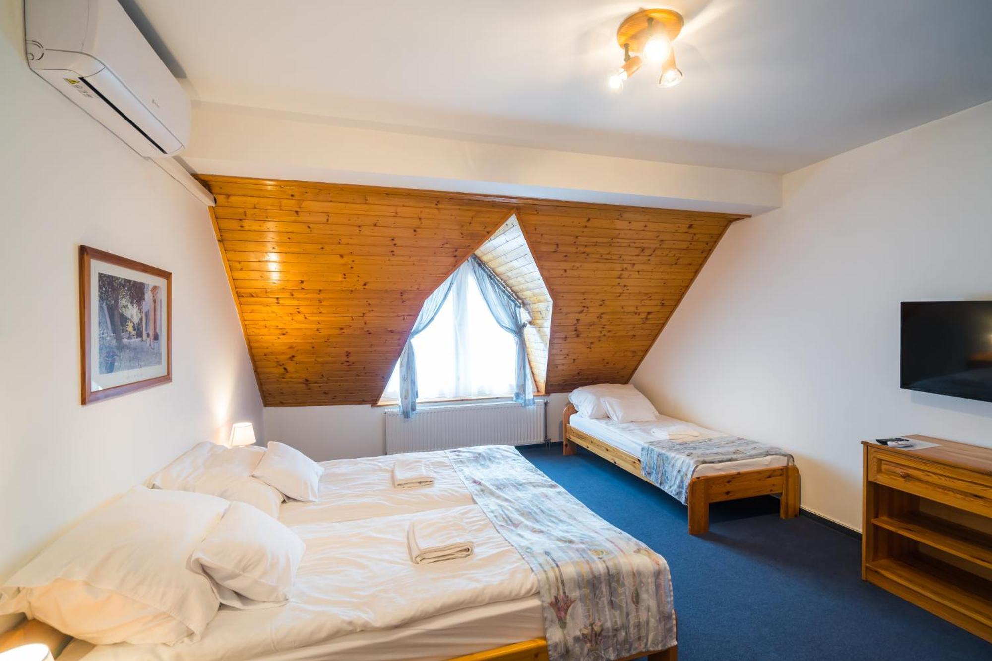 Gyorfi Apartmanhaz Zamárdi Exteriör bild