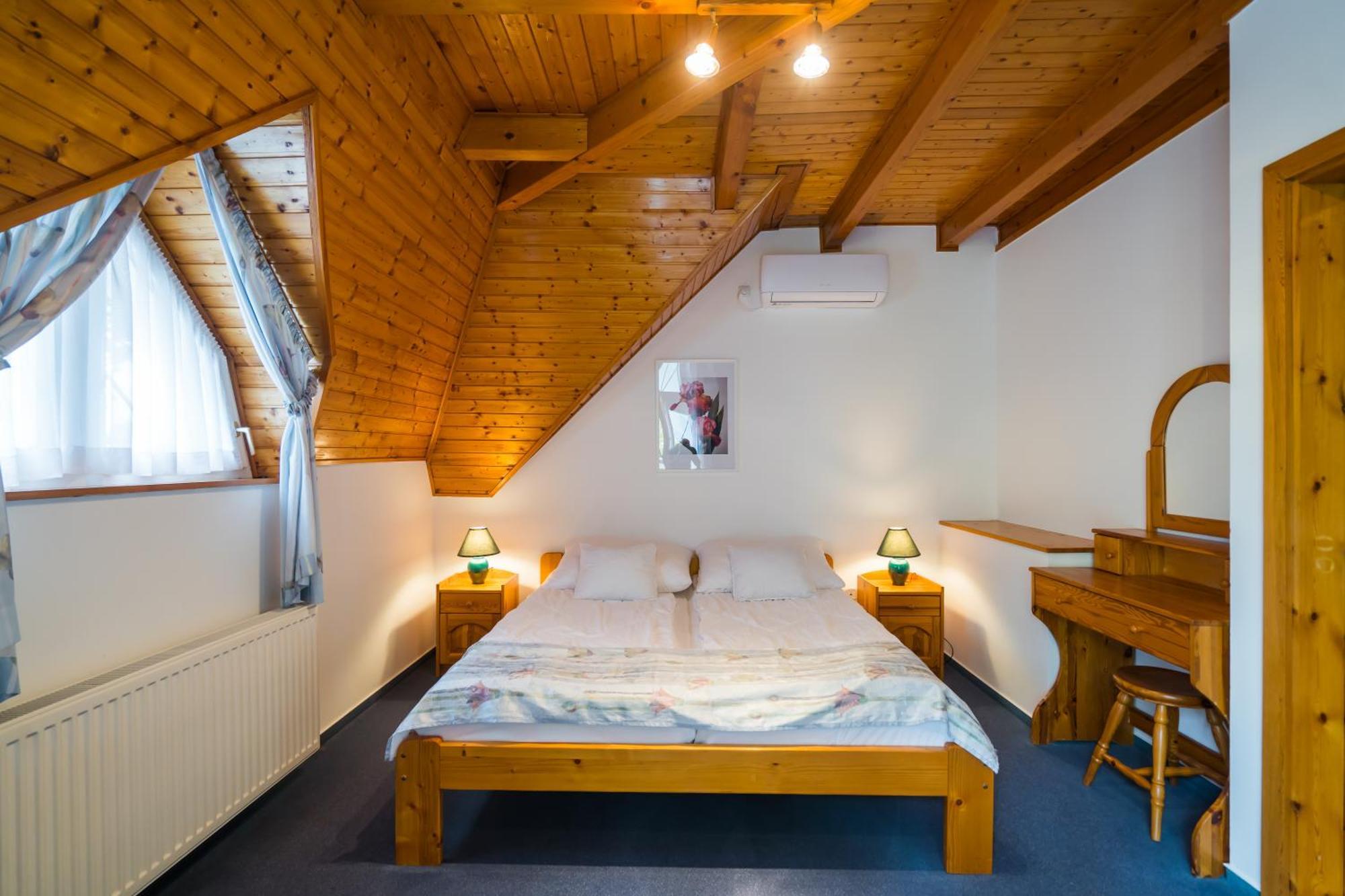 Gyorfi Apartmanhaz Zamárdi Exteriör bild