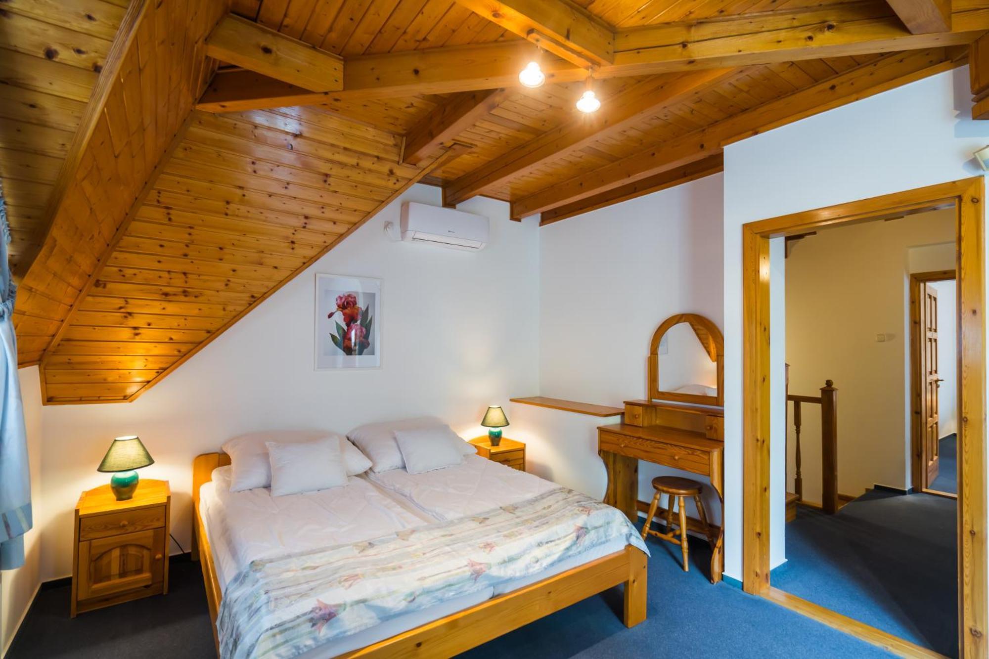 Gyorfi Apartmanhaz Zamárdi Exteriör bild